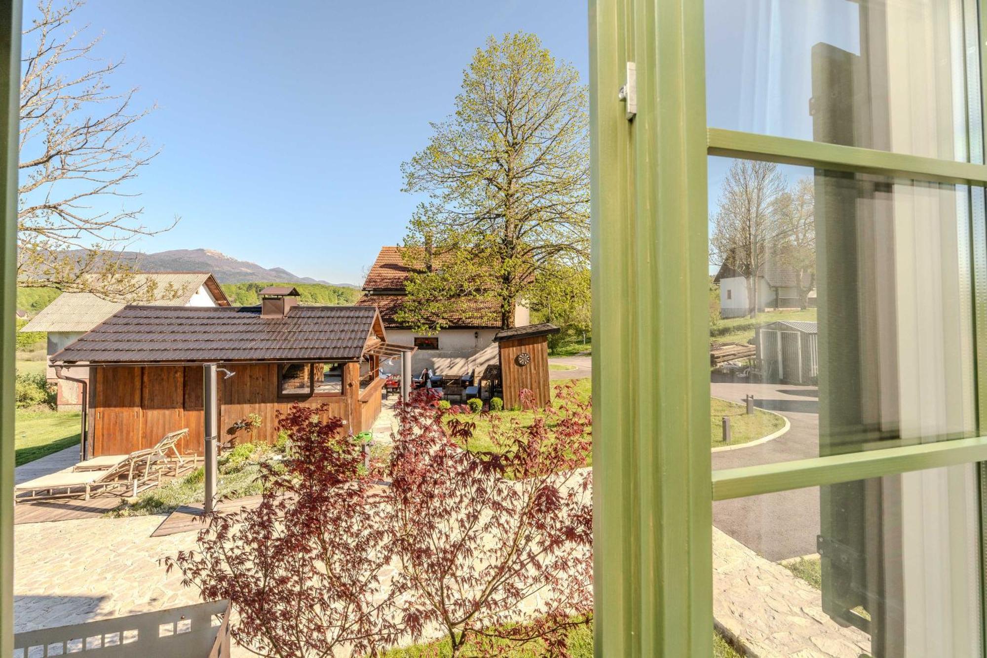 Tesla'S Gastro House Plitvice Hotel Plitvicka Jezera Exterior photo